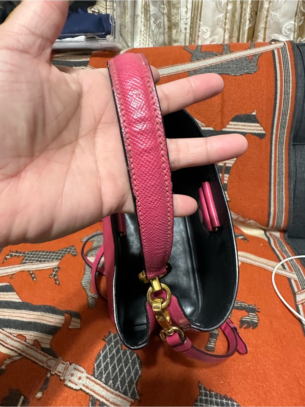 PRADA❤️🌟PINK SAFFIANO LEATHER BUCKET BAG⭐️ - Picture 4 of 10